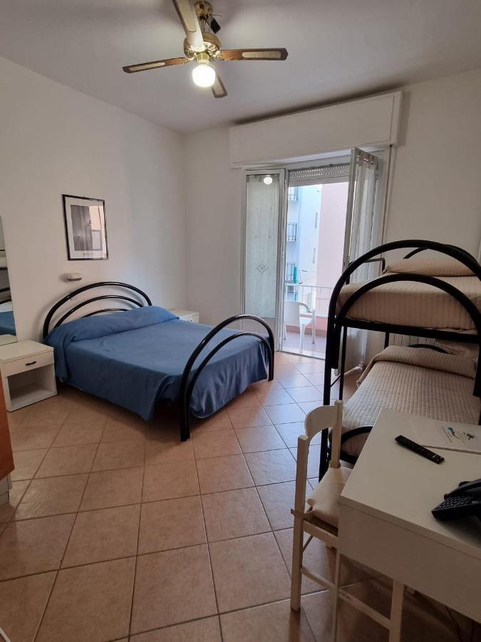 Hotel Riz Finale Ligure Exterior foto